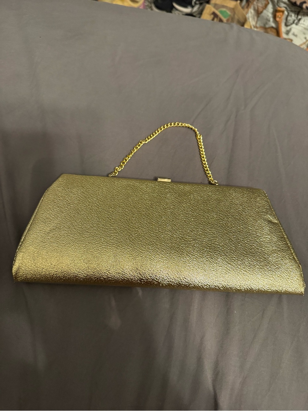 Elegant Metallic Gold Evening Clutch with Chain Handle
